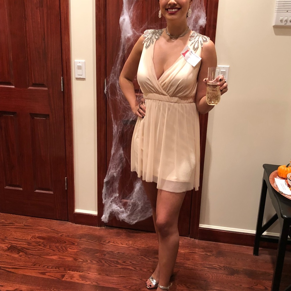 Champagne chiffon-shoulder detailing dress size XS - Picture 5 of 5